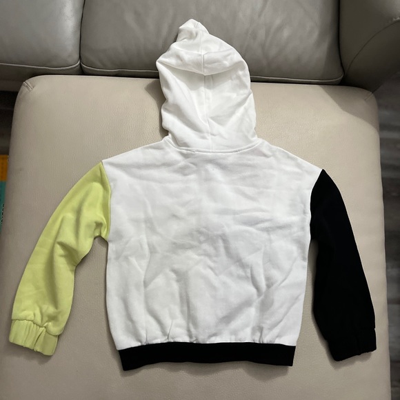 NWT - United Colors of Benetton Kids’ Cotton Hoodie - Size 6-7 Years Old - Picture 4 of 5